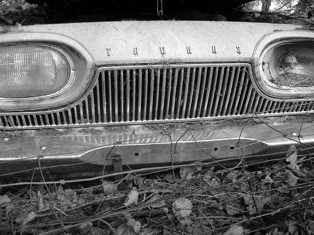 Autofriedhof - 098.JPG - Historischer Autofriedhof,    Gürbetal (CH)
